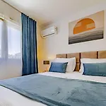 Vakantiehuis Lovely Modern Antea With Private Pool Near
