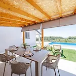 Vakantiehuis Lovely Modern Antea With Private Pool Near Vela Luka