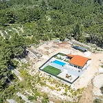 Lovely Modern Antea With Private Pool Near Vela Luka