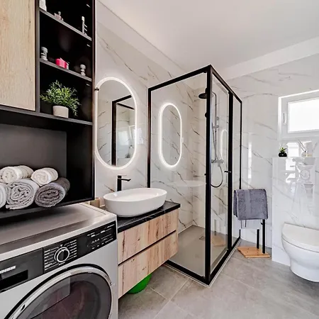 度假居 Lovely Modern Antea With Private Pool Near *