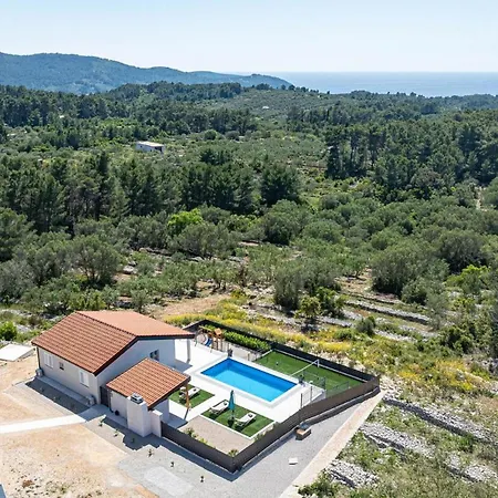 Lovely Modern Antea With Private Pool Near *