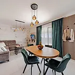 Сasa de vacaciones Lovely Modern Antea With Private Pool Near