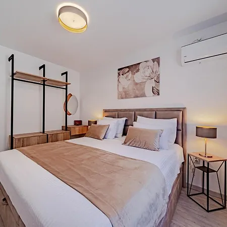 Lovely Modern Antea With Private Pool Near Villa